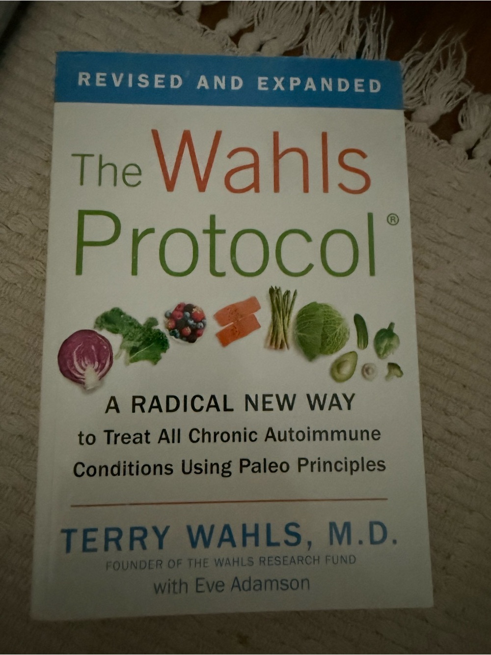 Avery White Spine Hardcover - The Wahls Protocol with Blue Accent